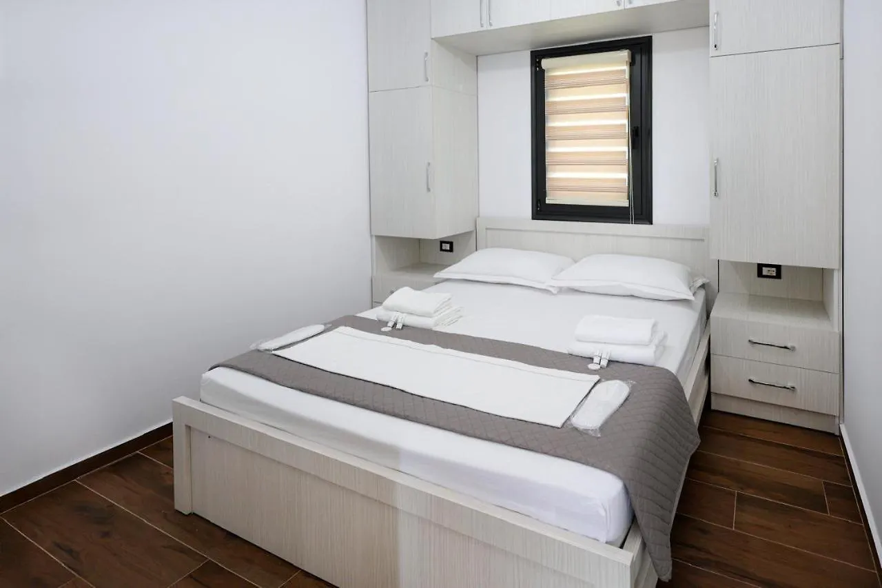 The Mountain Villas Berati Alojamento de Turismo Selvagem